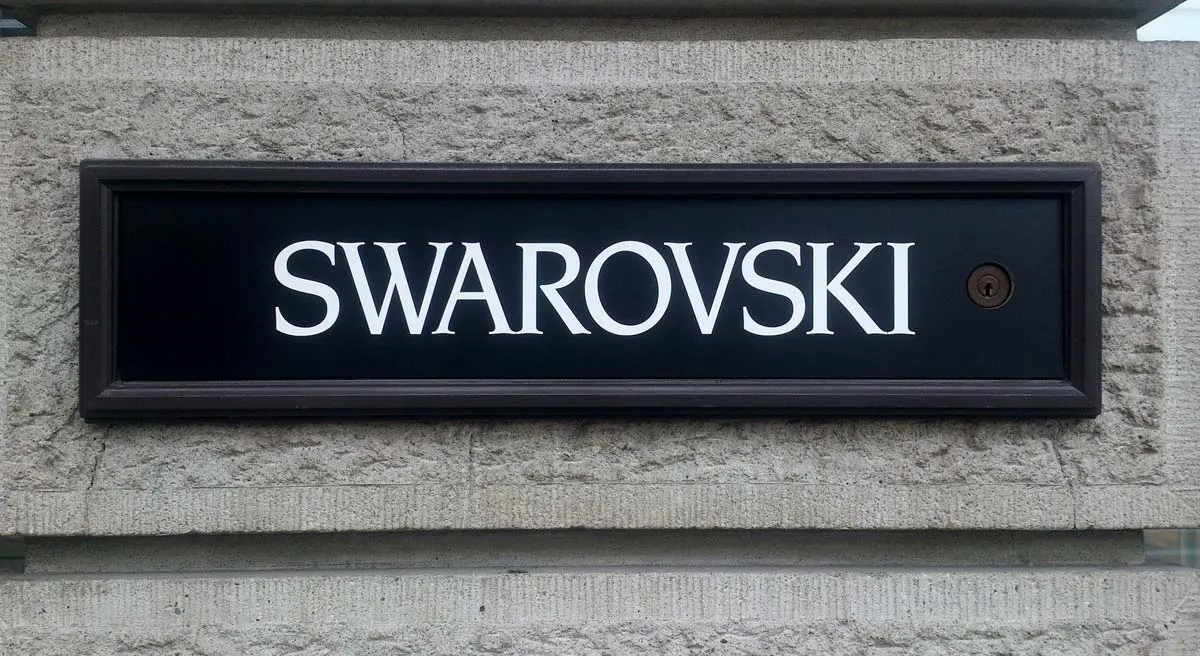 Swarovski: bracciali, anelli, orologi e collane di cigno - da 125 anni