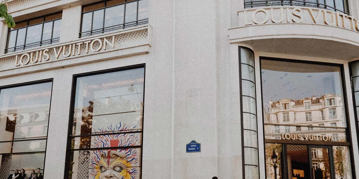 Shopping di lusso a Monaco (18 negozi): Valentino, Cartier, Giorgio Armani & Co.