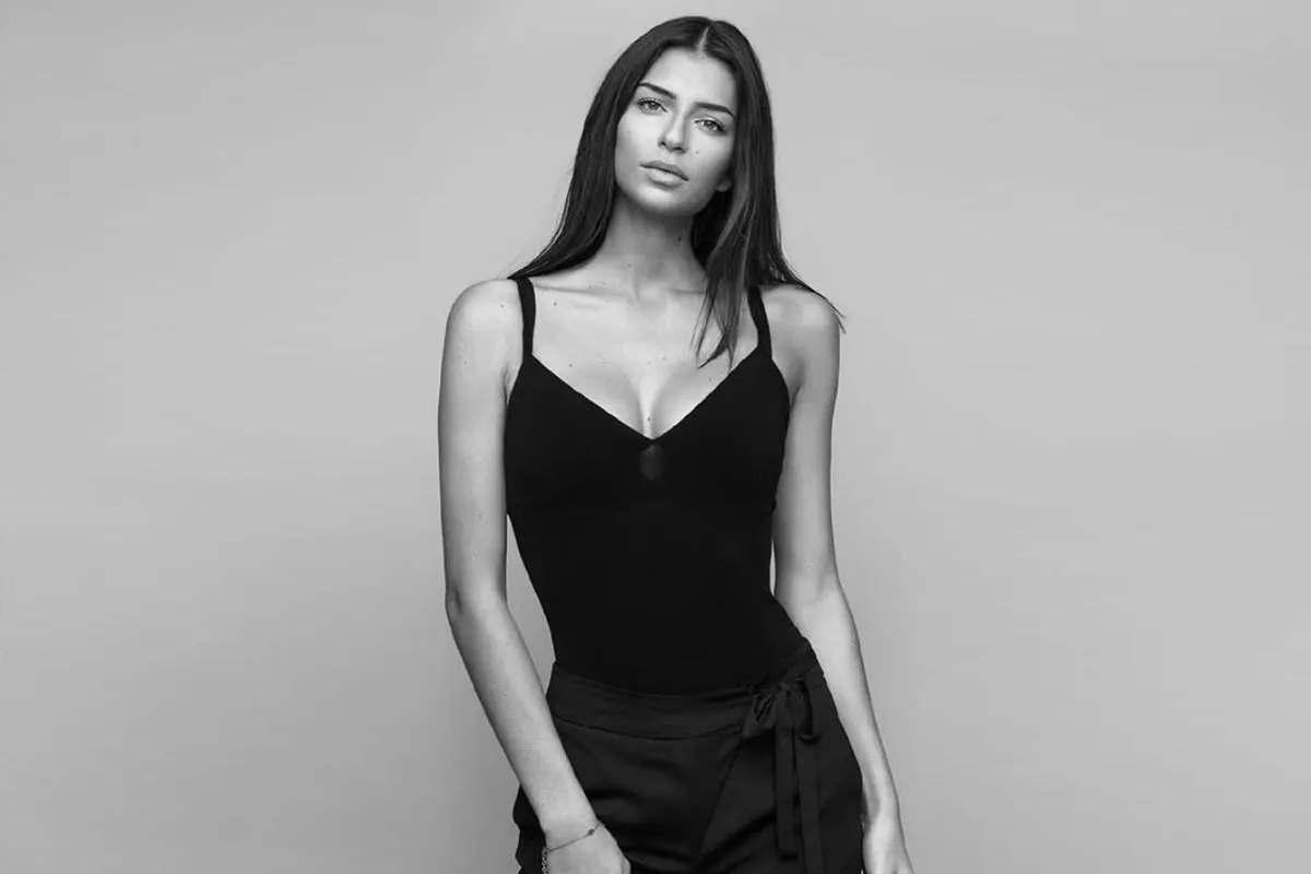 Intervista esclusiva con la talentuosa Julia Sidi Atman - Influencer, donna d'affari, modella e artista