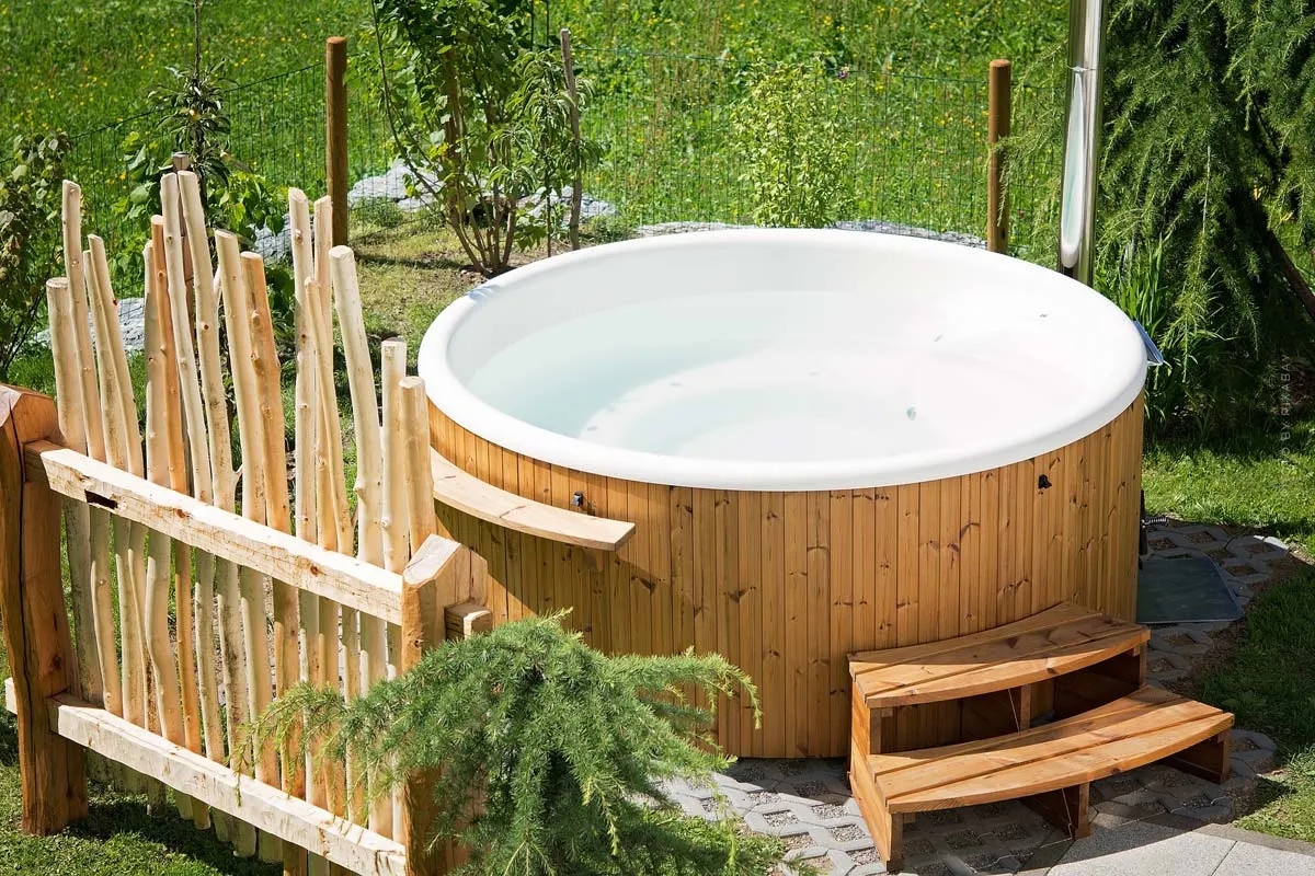 Whirlpool MSpa Tekapo: istruzioni per l'uso, funzioni, filtri e test - vale la pena investire?