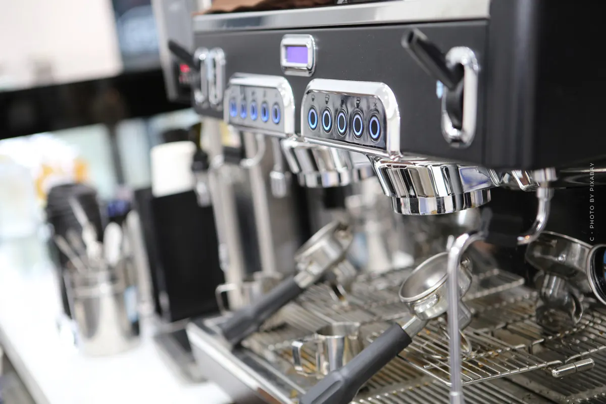 Caffettiera XXL: macinino, chicchi e sistema operativo - le migliori caffettiere completamente automatiche nel test