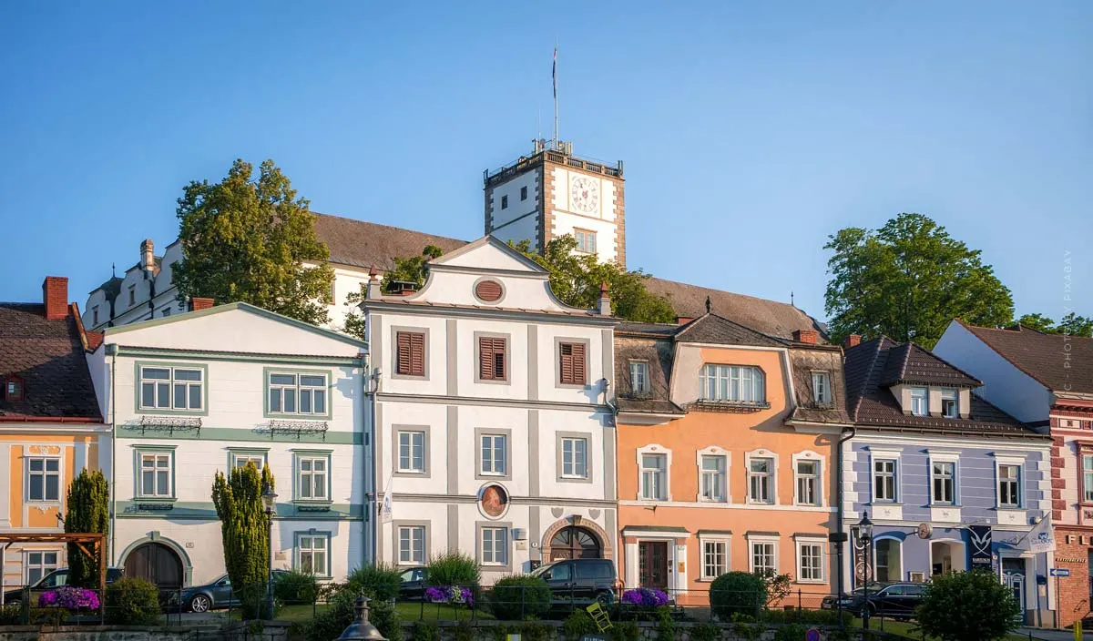 Rendimento vs. investimento immobiliare: flusso di cassa o apprezzamento - vantaggi e svantaggi