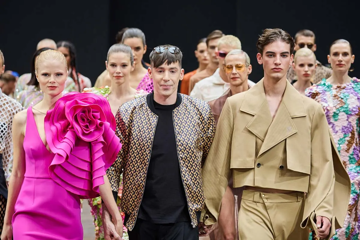 Kilian Kerner! Moda estate 2023 ispirata alle sue icone - Settimana della moda di Berlino