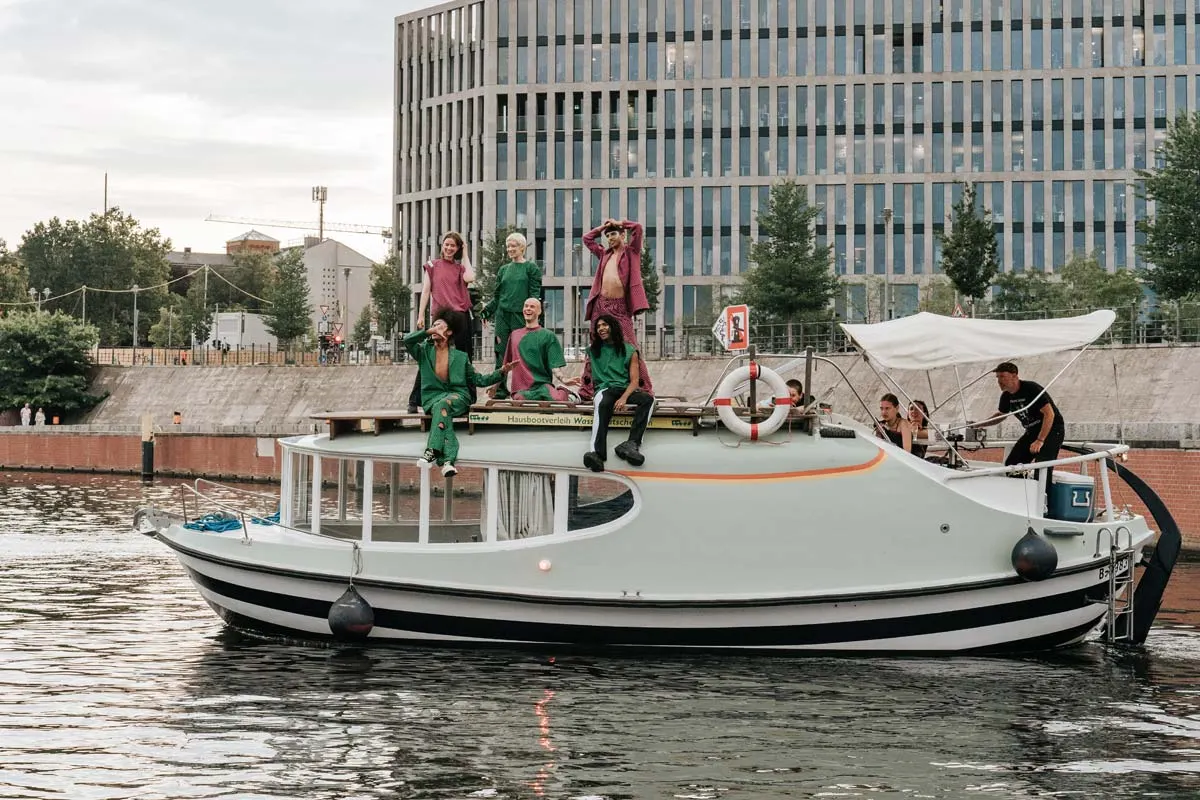 Damur Mode on the Boat: Berlino High-End Streetwear - FW 2023 Estate