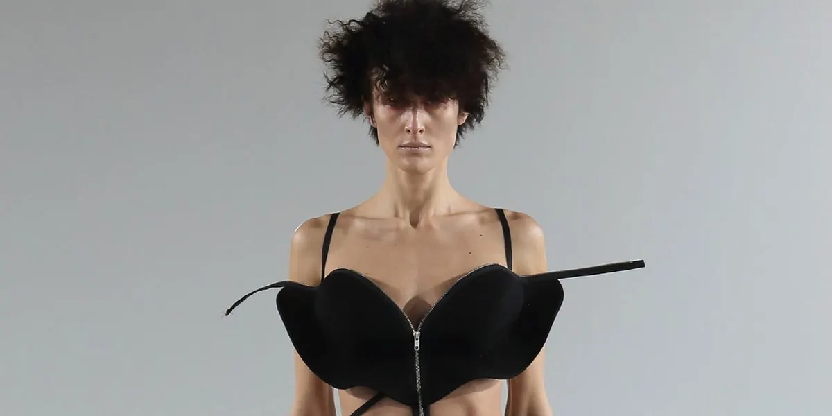 Dzhus x la Settimana della moda di Berlino 2024: moda d'avanguardia sostenibile