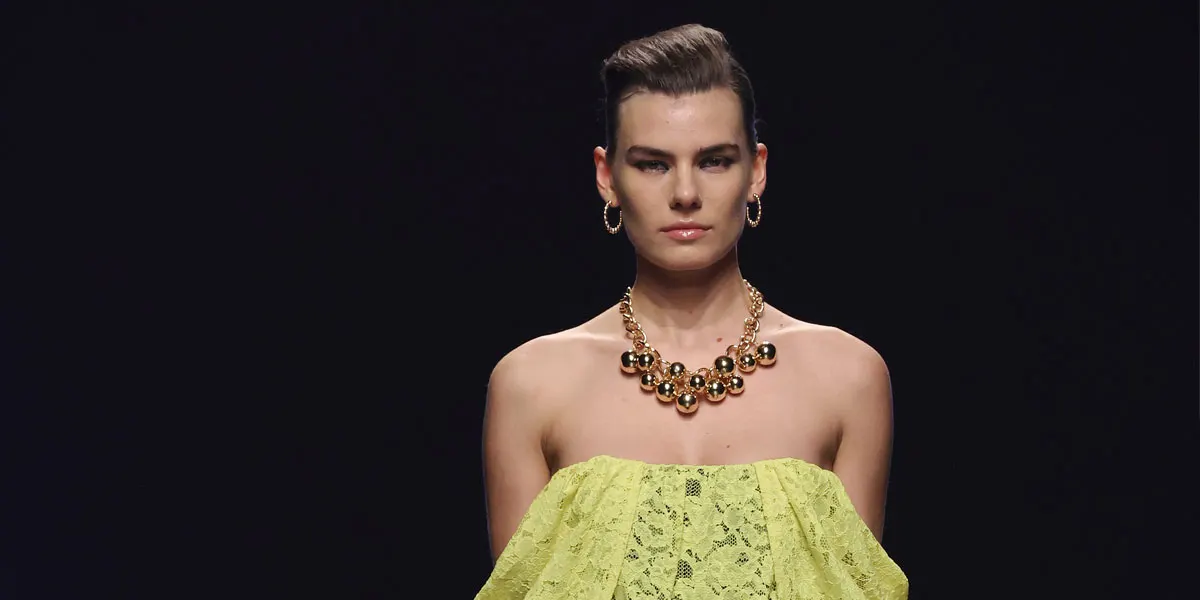 Rebekka Ruétz x la Settimana della Moda di Berlino 2024: lo chic moderno incontra lo slow fashion
