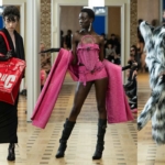 namilia-berlin-fashion-week-runway-show-damenmode-schwarz-beerdigung-sugar-daddy-pink-leder-tasche-birkin-rot-sexy (9)