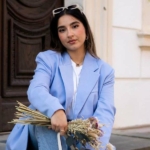 xsannykaur-featured-image-blue-blazer-bold-look